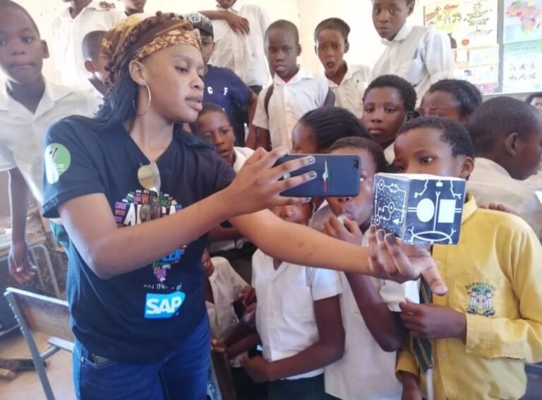 Sisanda Tech Makes Experiments Accessible to All