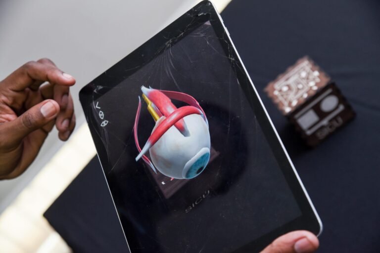 South African EdTech Startup Sisanda Tech Uses Augmented Reality for Fun Science Learning